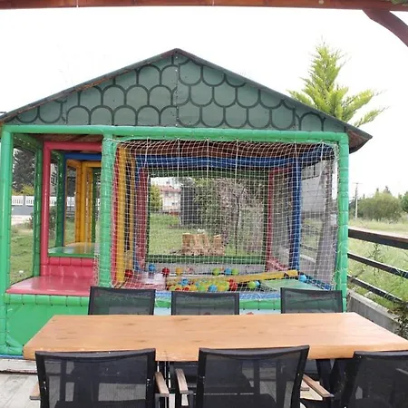 Alya Hotel Side